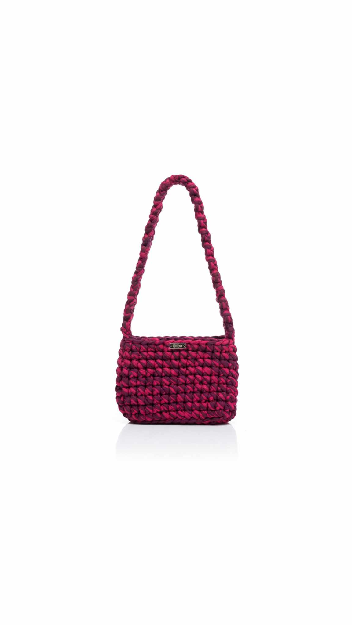 lana-rose-fuchsia-lie-de-vin